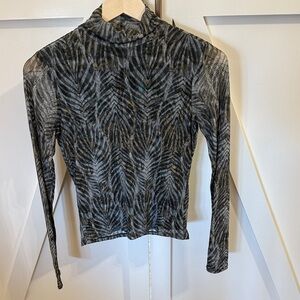 Stylish Gray Patterned Women's Top